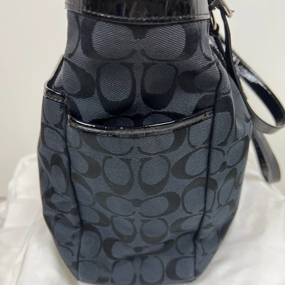 Coach Canvas Signature C Tote or Shoulder Handbag - Picture 7 of 14